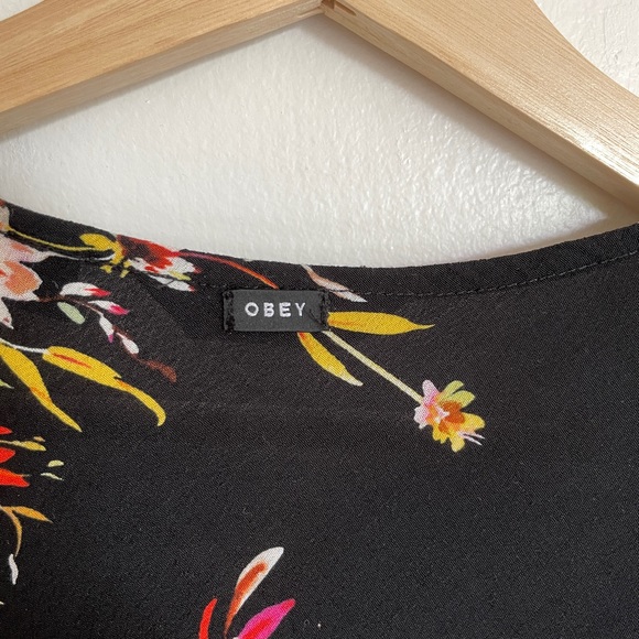 OBEY Black & Floral Dress Size Medium Worn Once - Picture 5 of 6